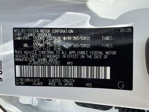 Used 2025 Lexus GX 550 w/ Accessory Package (2T) AWD/4WD image 20