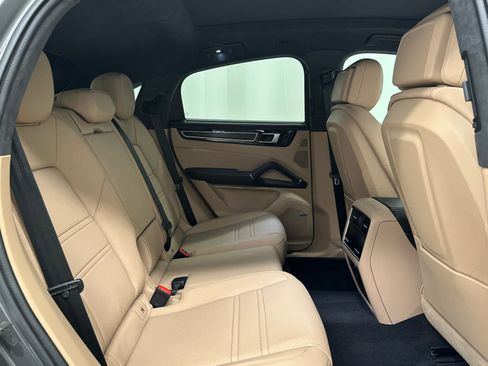 Used 2021 Porsche Cayenne GTS AWD/4WD image 20