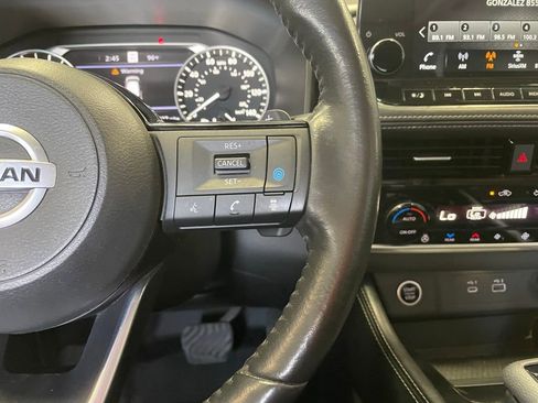 Certified 2021 Nissan Rogue SL w/ Premium Package FWD image 16