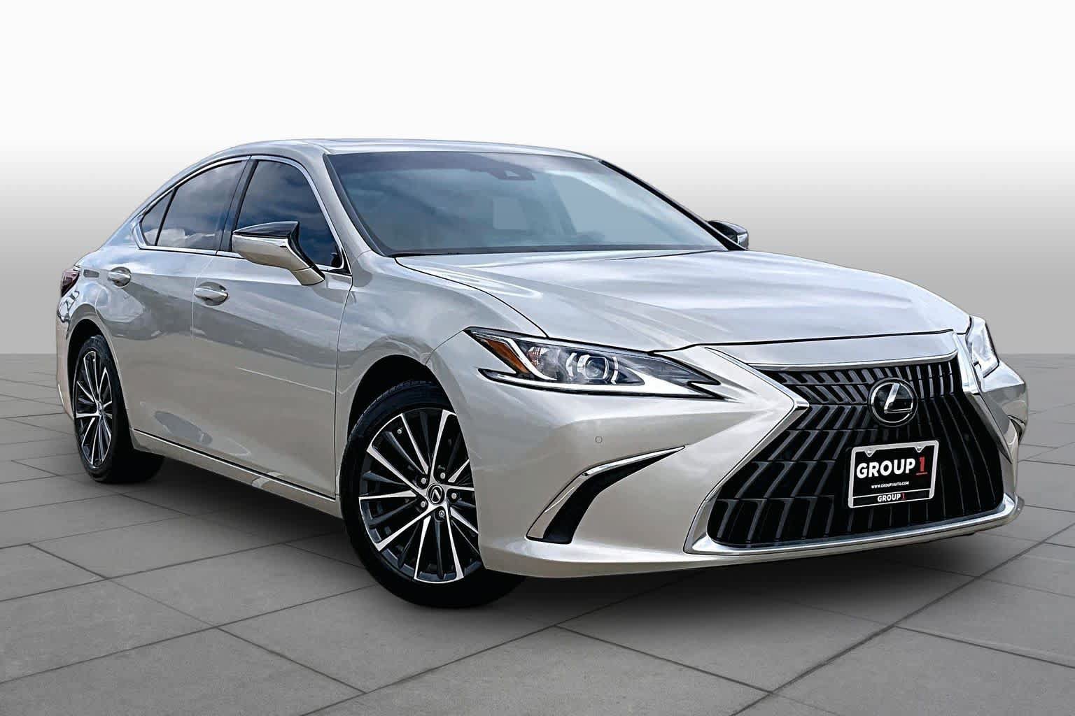 Used 2025 Lexus ES 350 w/ Premium Package FWD image 3
