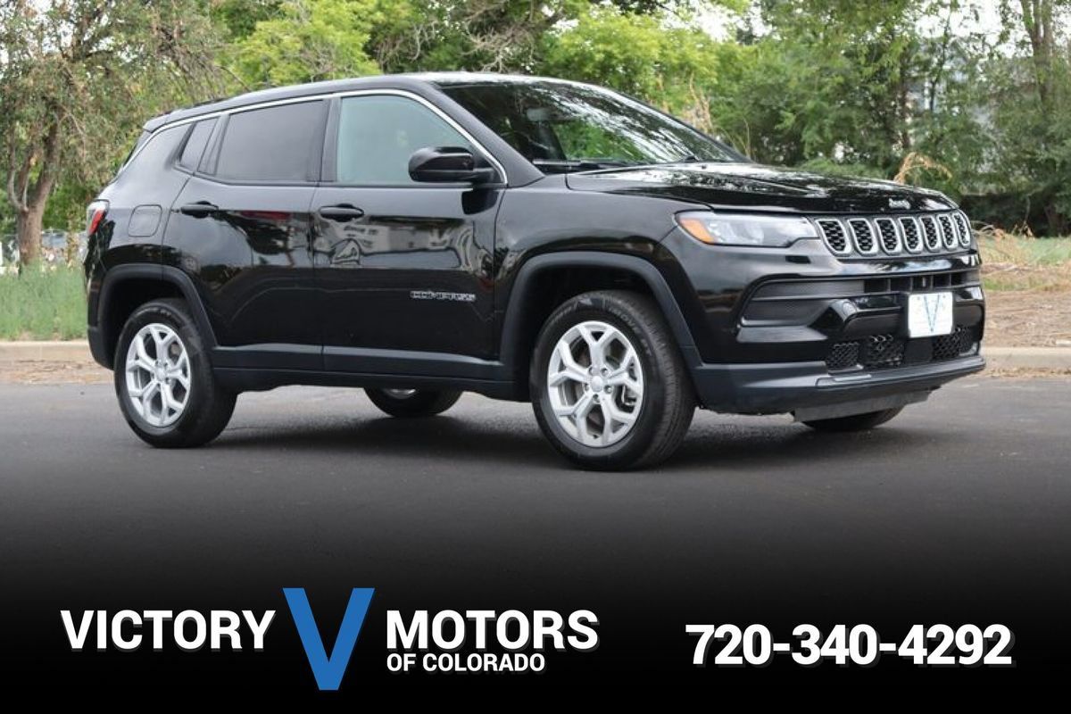 Used 2024 Jeep Compass Sport AWD/4WD image 1