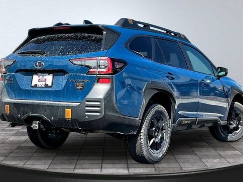 Used 2025 Subaru Outback Wilderness AWD/4WD image 6