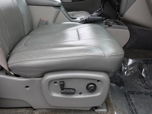 Used 2002 Chevrolet TrailBlazer LT w/ Preferred Equipment Group AWD/4WD image 71