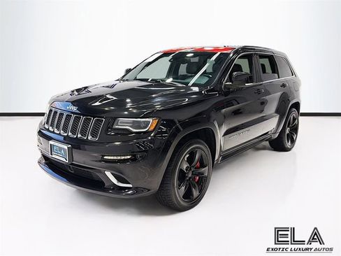 Used 2015 Jeep Grand Cherokee SRT image 4