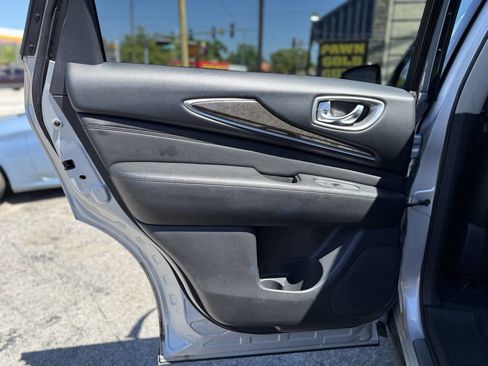 Used 2013 INFINITI JX35 AWD w/ Premium Pkg image 18