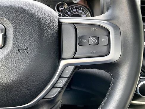 Used 2022 RAM 1500 Big Horn AWD/4WD image 12