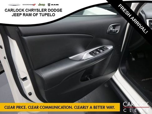 Used 2017 Dodge Journey SE image 13