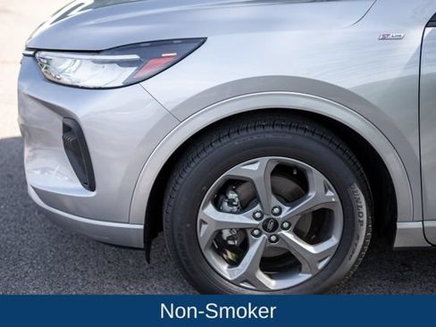 Used 2024 Ford Escape ST-Line FWD image 9