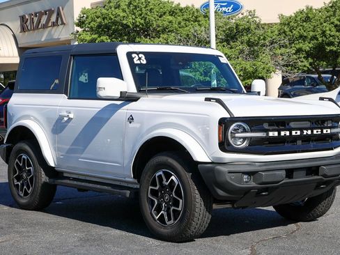 Certified 2023 Ford Bronco Outer Banks AWD/4WD image 18