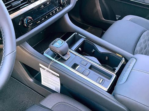 New 2026 Nissan Pathfinder SV image 7