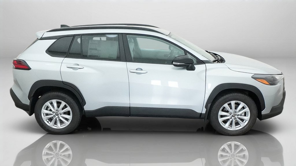 New 2026 Toyota Corolla Cross LE FWD image 14