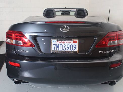 Used 2010 Lexus IS 250C w/ Luxury Pkg RWD image 12