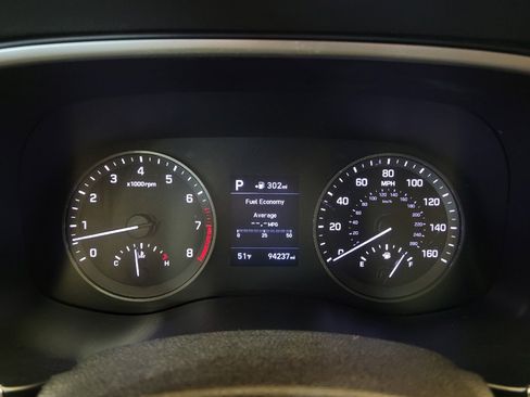 Used 2020 Hyundai Tucson Value FWD image 23