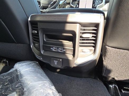 Used 2025 RAM 2500 Laramie image 10