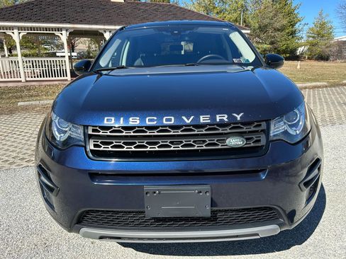 Used 2017 Land Rover Discovery Sport SE image 2