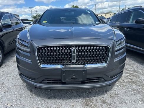 Used 2023 Lincoln Nautilus Reserve w/ Monochromatic Package AWD/4WD image 2