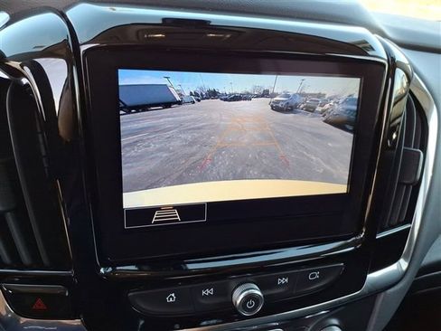 Certified 2021 Chevrolet Traverse LT image 28