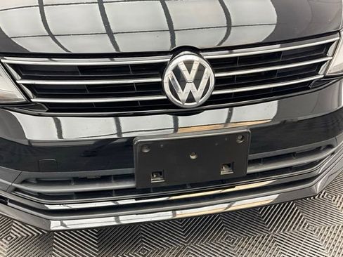 Used 2016 Volkswagen Jetta SE FWD image 18