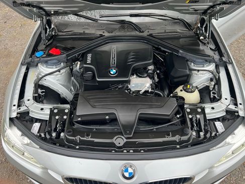 Used 2018 BMW 320i xDrive Sedan AWD/4WD image 27