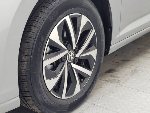 Used 2025 Volkswagen Jetta S image 31