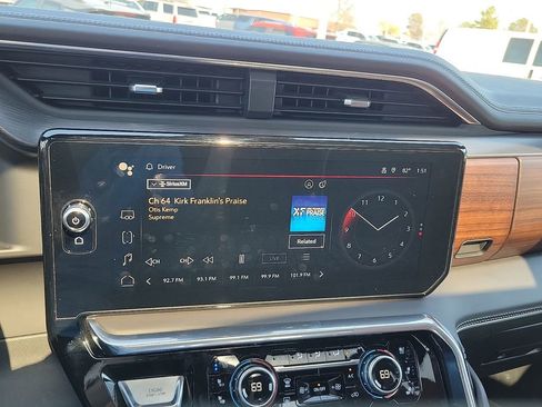 Used 2023 GMC Sierra 1500 Denali Ultimate image 13