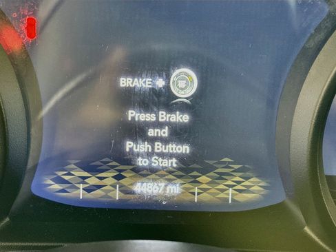 Used 2024 Jeep Wrangler Unlimited w/ Convenience Group AWD/4WD image 15