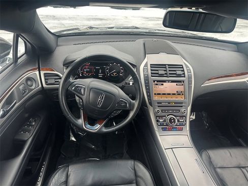 Used 2018 Lincoln MKZ Reserve image 9