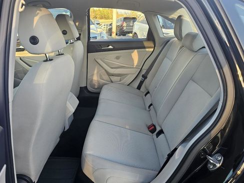 Used 2019 Volkswagen Jetta S FWD image 4