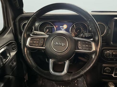 Used 2019 Jeep Wrangler Unlimited Sahara AWD/4WD image 22