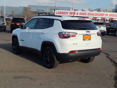 New 2026 Jeep Compass Latitude image 12