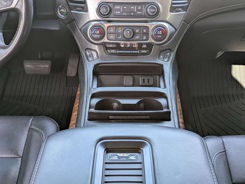 Used 2020 Chevrolet Tahoe Premier AWD/4WD image 19