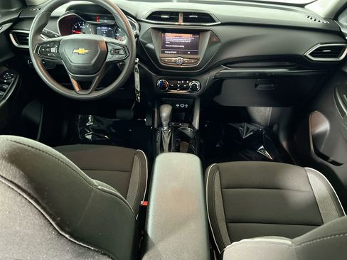 Used 2021 Chevrolet TrailBlazer LS image 20
