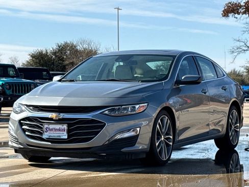 Used 2024 Chevrolet Malibu LT FWD image 3