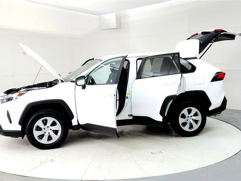 Used 2023 Toyota RAV4 LE image 10