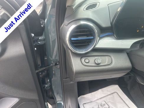 New 2026 Chevrolet Trax LT FWD image 18