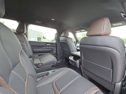 New 2026 Nissan Armada SL RWD image 28