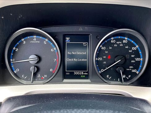 Used 2018 Toyota RAV4 XLE w/ Plus Extra Value Package image 24