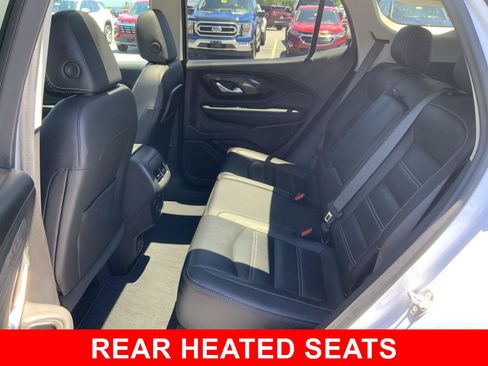 Used 2024 GMC Terrain Denali w/ Denali Premium Package AWD/4WD image 56