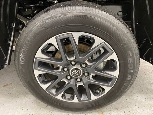 Used 2024 Toyota Tundra Limited w/ Power Package image 10