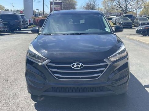 Used 2016 Hyundai Tucson SE image 2