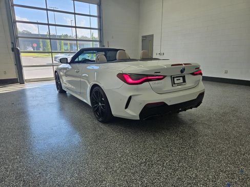 Used 2024 BMW 440i xDrive Convertible w/ Premium Package AWD/4WD image 11