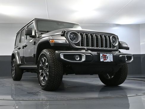 Used 2025 Jeep Wrangler Sahara w/ Technology Group image 52