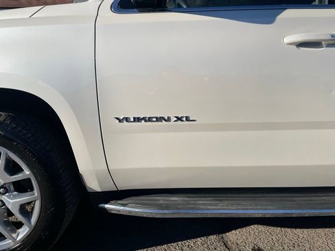 Used 2015 GMC Yukon XL SLT image 27