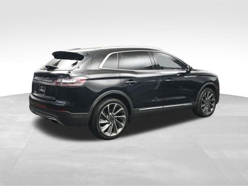 Used 2022 Lincoln Nautilus Reserve w/ Equipment Group 201A AWD/4WD image 5