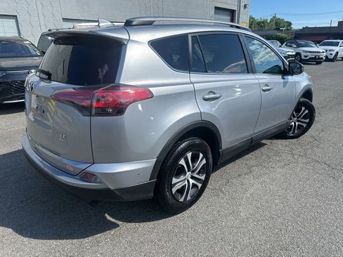 Used 2017 Toyota RAV4 LE w/ Carpet Mat Package AWD/4WD image 6
