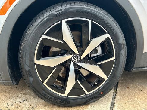 Used 2023 Volkswagen ID.4 Pro S RWD image 40