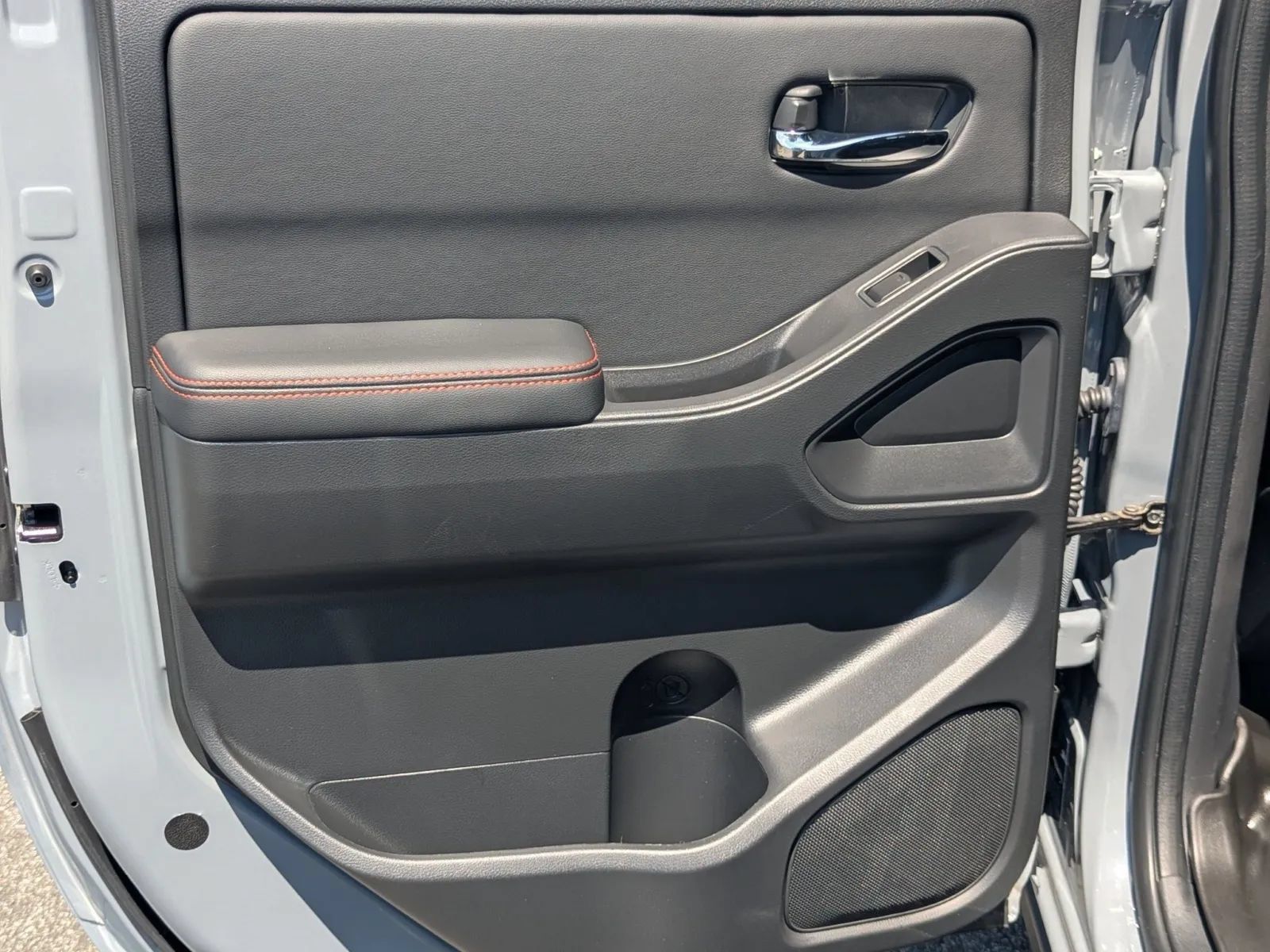 Certified 2025 Nissan Frontier PRO-4X AWD/4WD image 18