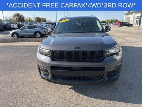 Used 2023 Jeep Grand Cherokee L Limited w/ Black Appearance Package AWD/4WD image 4