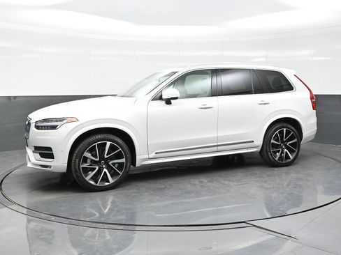 Used 2024 Volvo XC90 B6 Plus w/ Protection Package Premier AWD/4WD image 3