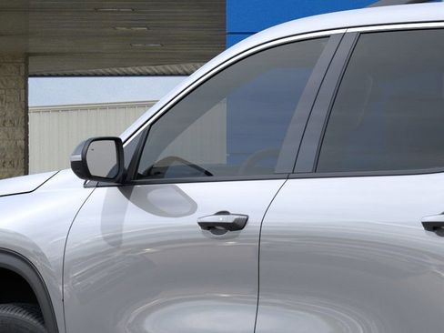 New 2026 Chevrolet Traverse LT FWD image 12